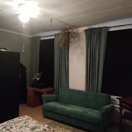 Nummen Goto, Kivenheitto Torilta 아파트