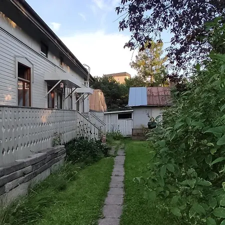 Nummen Goto, Kivenheitto Torilta