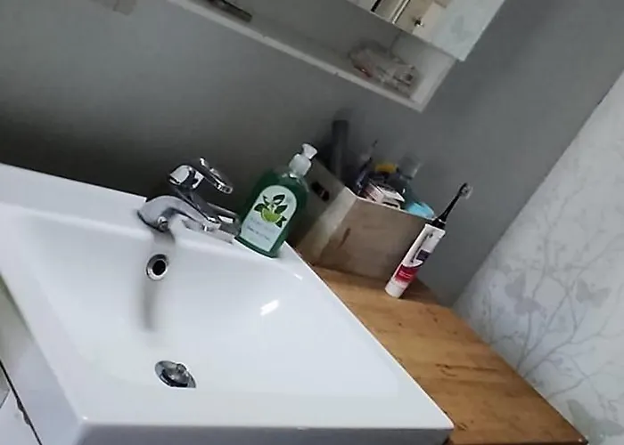 Appartement Nummen Goto, Kivenheitto Torilta